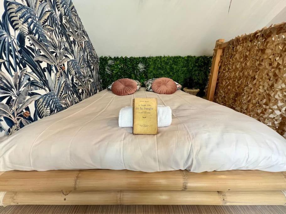 Nuit Dans La Jungle - Love Room Souppes-sur-Loing Kültér fotó